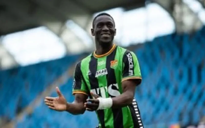 صفقة ضائعة.. الشارقة الإماراتي يتراجع عن ضم دياباتيه المطلوب في النادي الأهلي